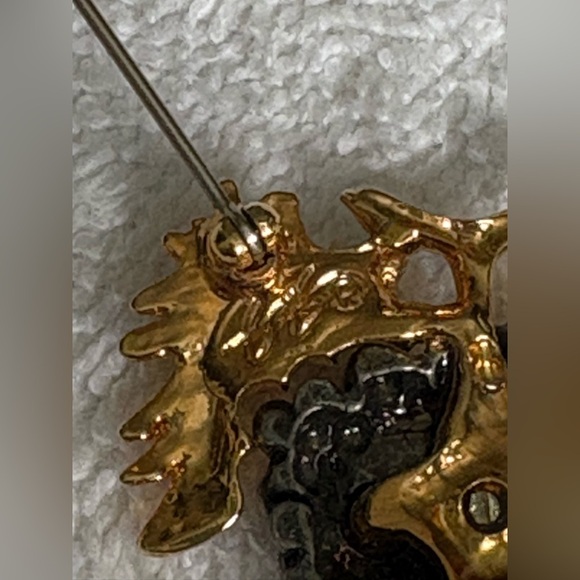 FAF Gold Plated & Pewter Grape Cluster Brooch Unisex - Picture 5 of 9